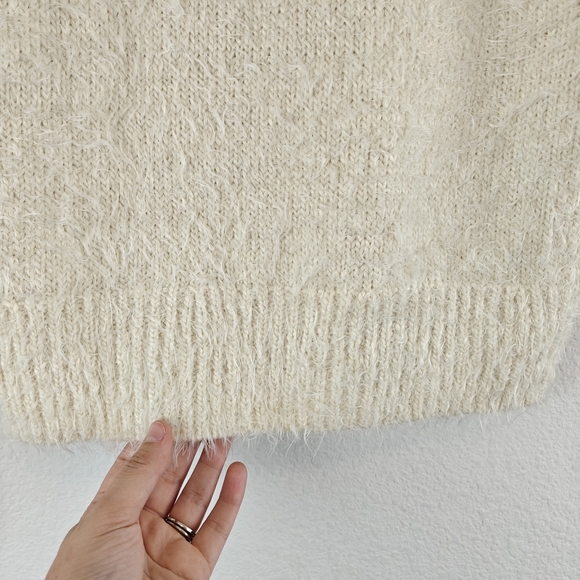 Show Me Your MuMu Fauna Tank Fuzzy Cream Knit Wool Blend Sleeveless Turtleneck M - Picture 8 of 13